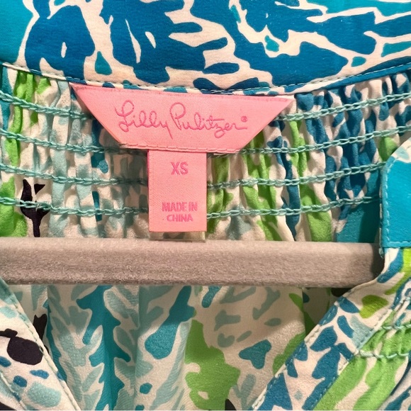 Lilly Pulitzer Elsa Silk Blouse 👚 - Picture 3 of 4
